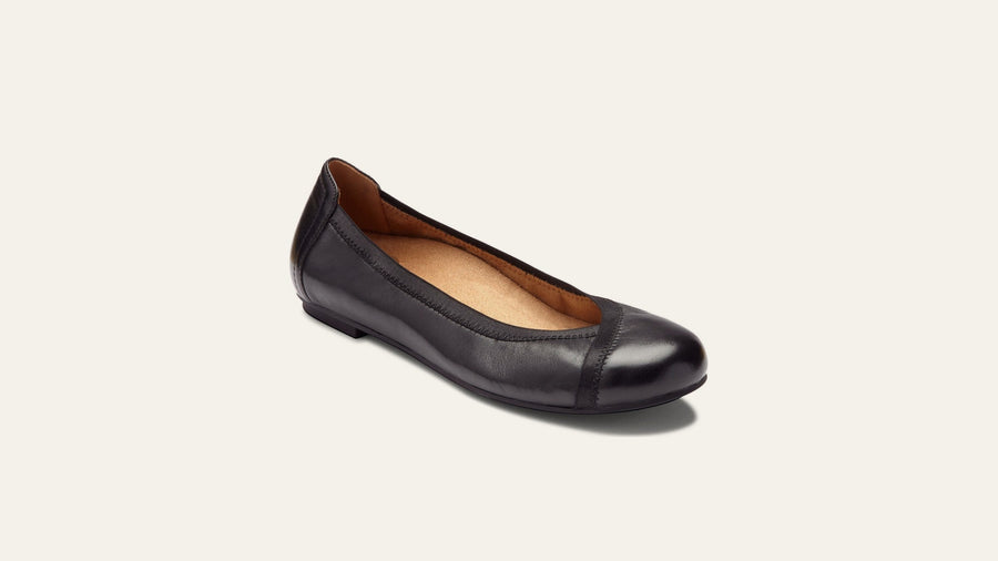 Vionic Caroll ballet flat in black leather