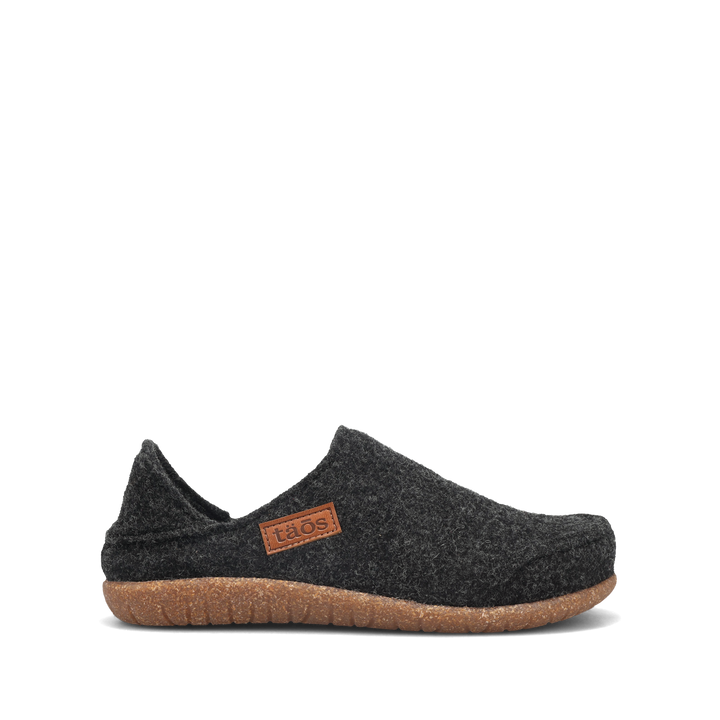 Taos Convertawool unisex slipper in Black, side view