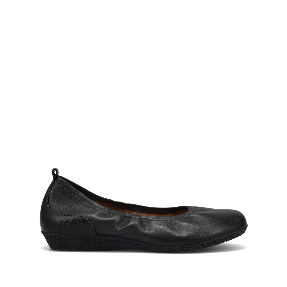 Taos Chit Chat women's flat in Black, outside view
