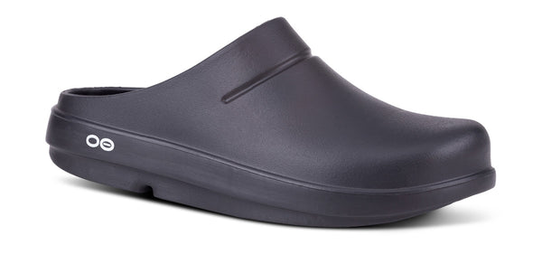 OOFOS OOcloog clog in Black, main view