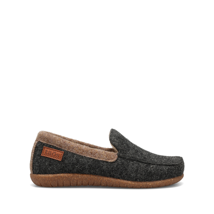 Taos Woolfer unisex slipper in Charcoal, outside view