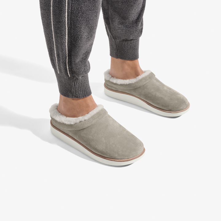 OLUKAI SLIP TPE GLD