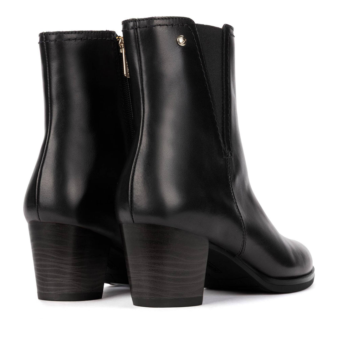 Pikolinos Zamora W0E-8628 black ankle boot, rear pair view