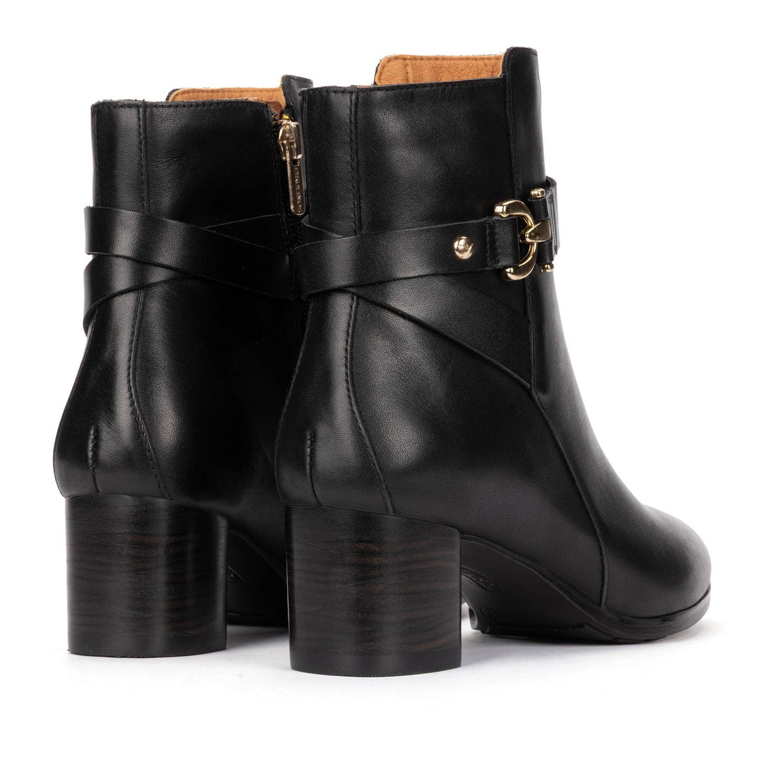 Pikolinos Calafat W1Z-8914 black ankle boot, rear pair view