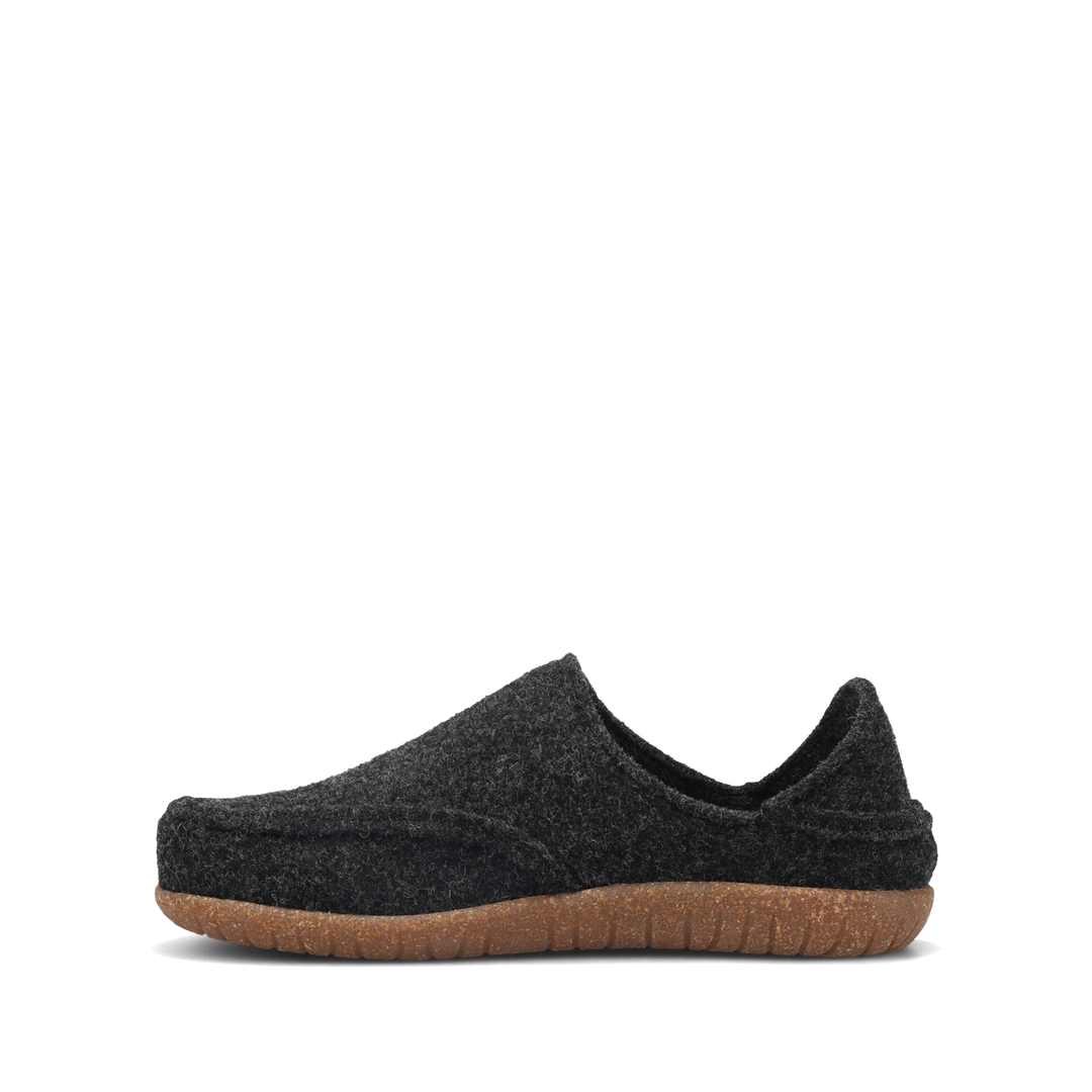 Taos Convertawool unisex slipper in Black, sole view