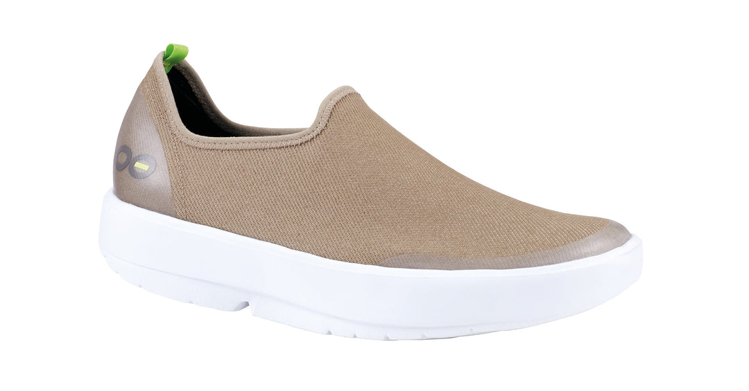OOFOS women's OOmg eeZee low shoe in White Taupe, three-quarter view