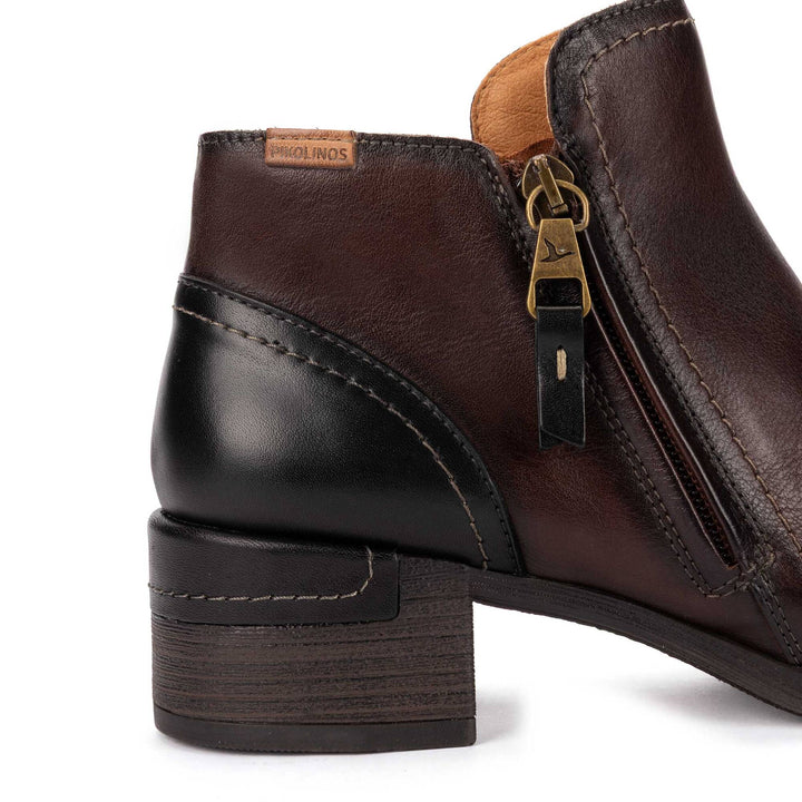 Pikolinos Malaga W6W-8648 Caoba ankle boot, zipper and contrasting heel detail