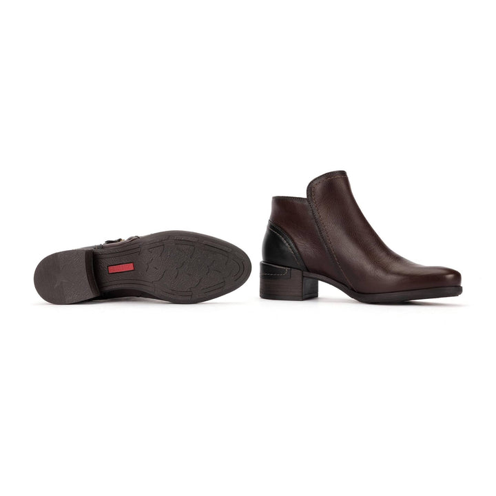 Pikolinos Malaga W6W-8648 Caoba ankle boot, sole and side view