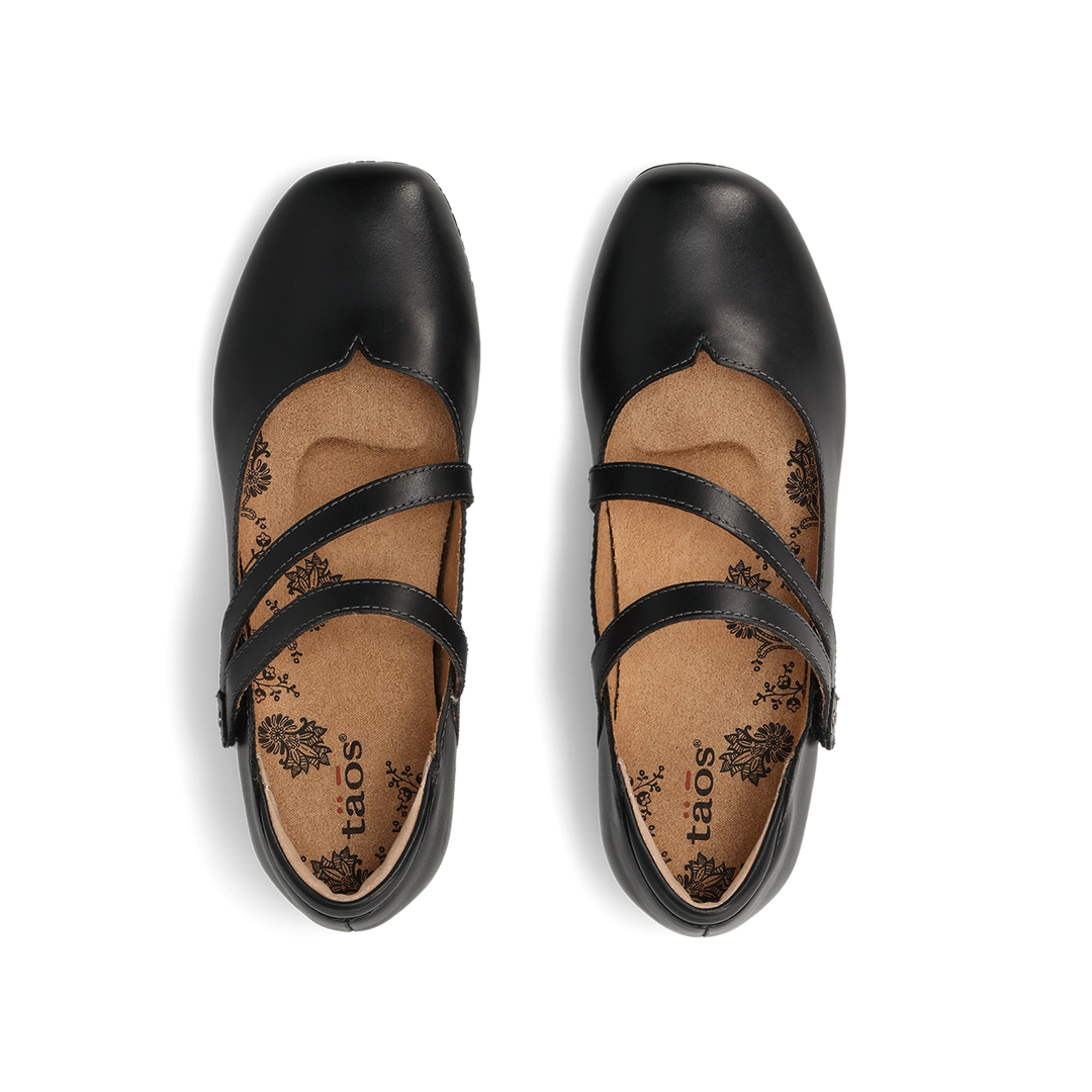 Taos Banter in Black leather, top view