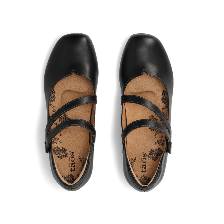 Taos Banter in Black leather, top view