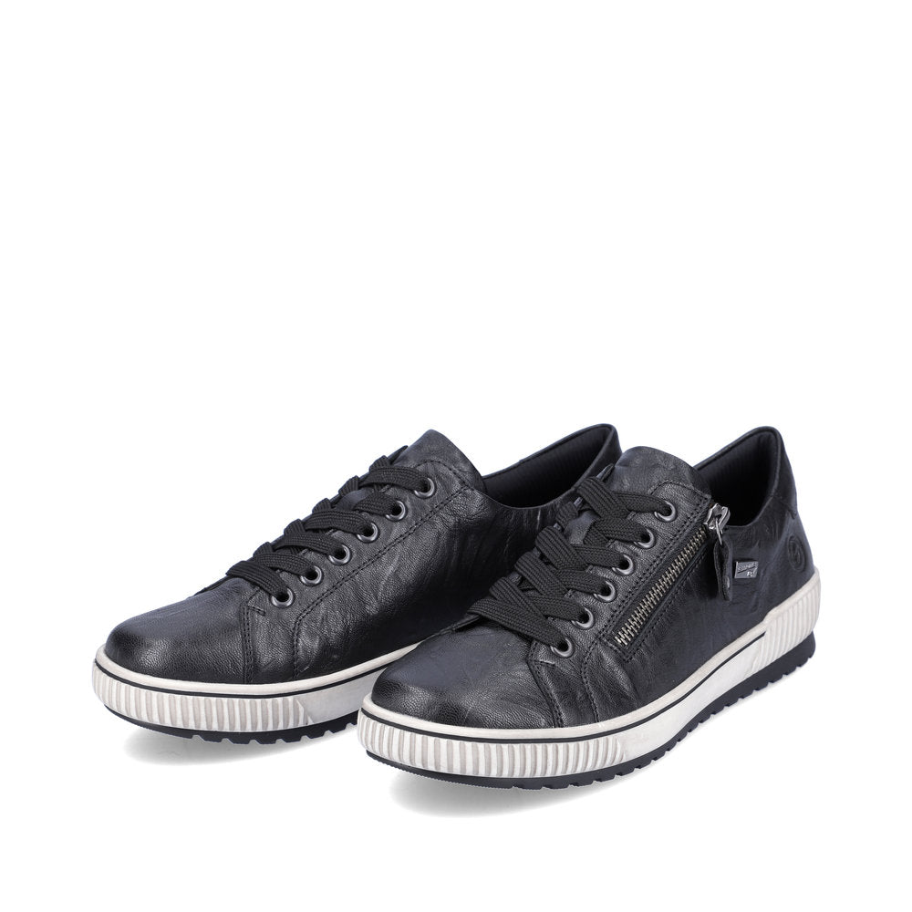 MADITTA 00 BLK