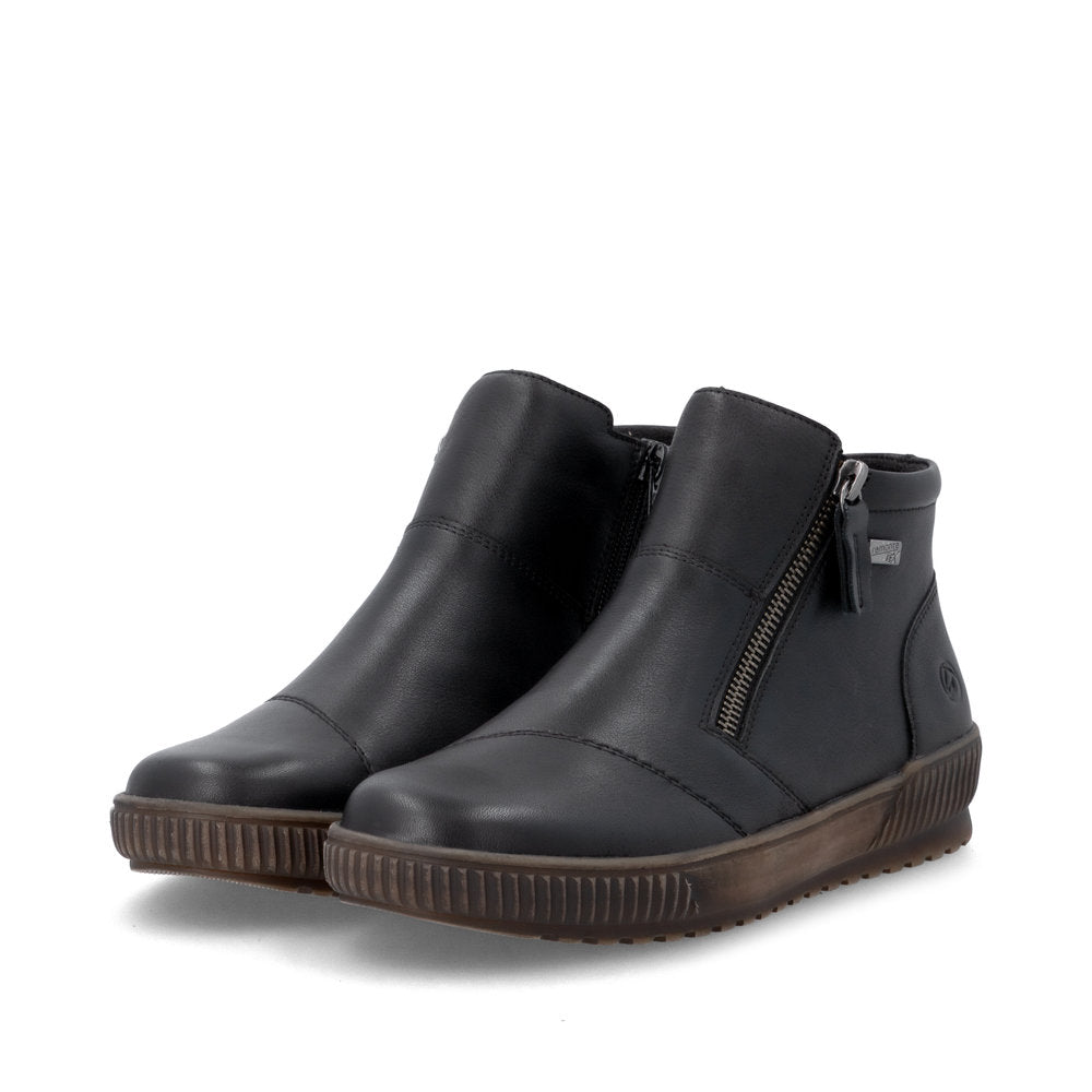 Remonte Maditta 83 Women's Zipper Bootie - Black – pair view