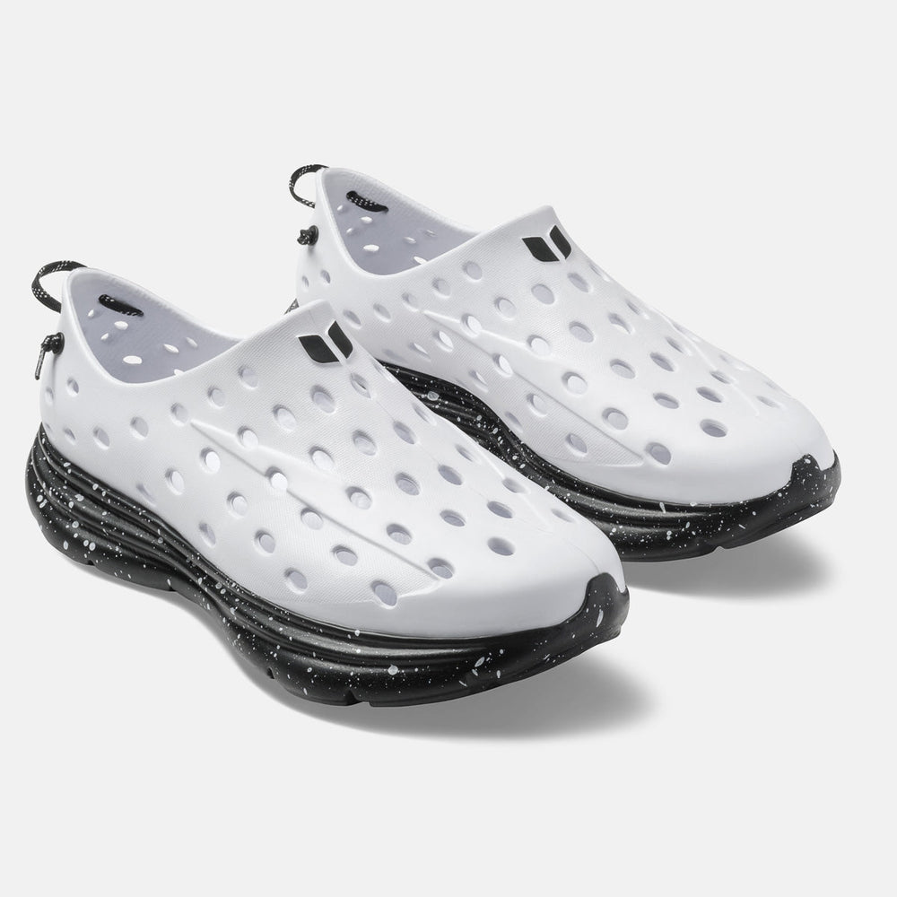 Kane Revive unisex recovery shoe in White / Black Speckle, 3/4 view
