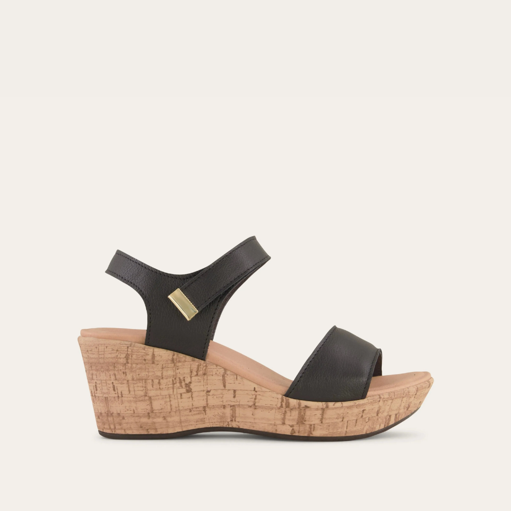 NAOT SUMMER BLACK