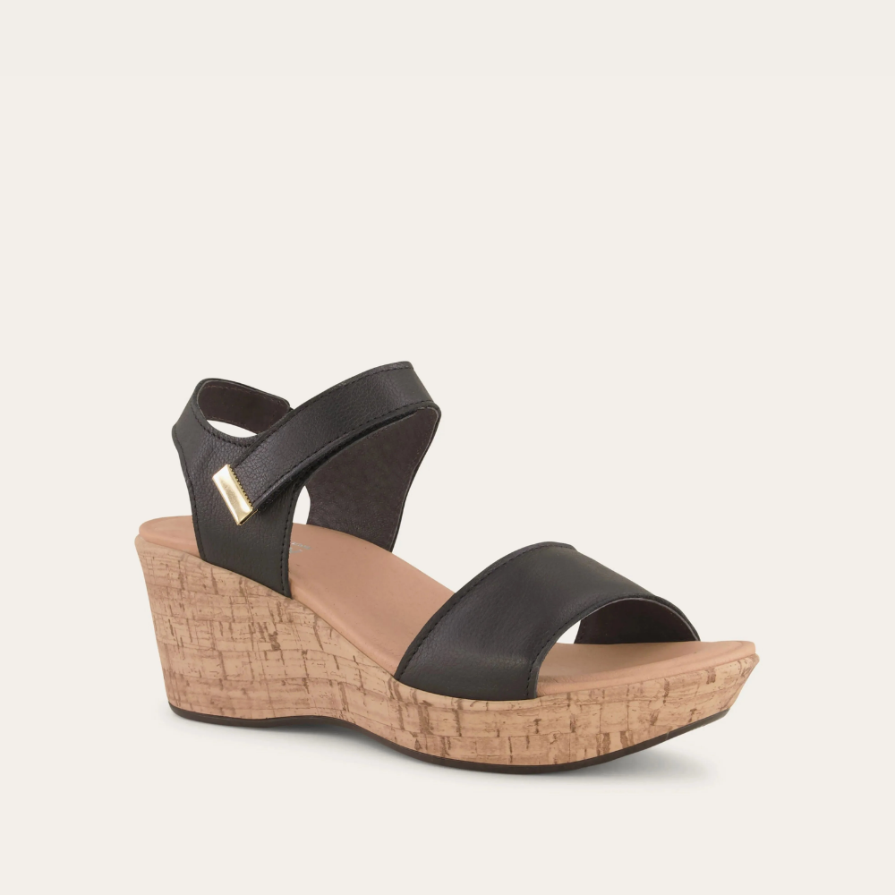 Naot Summer women&
