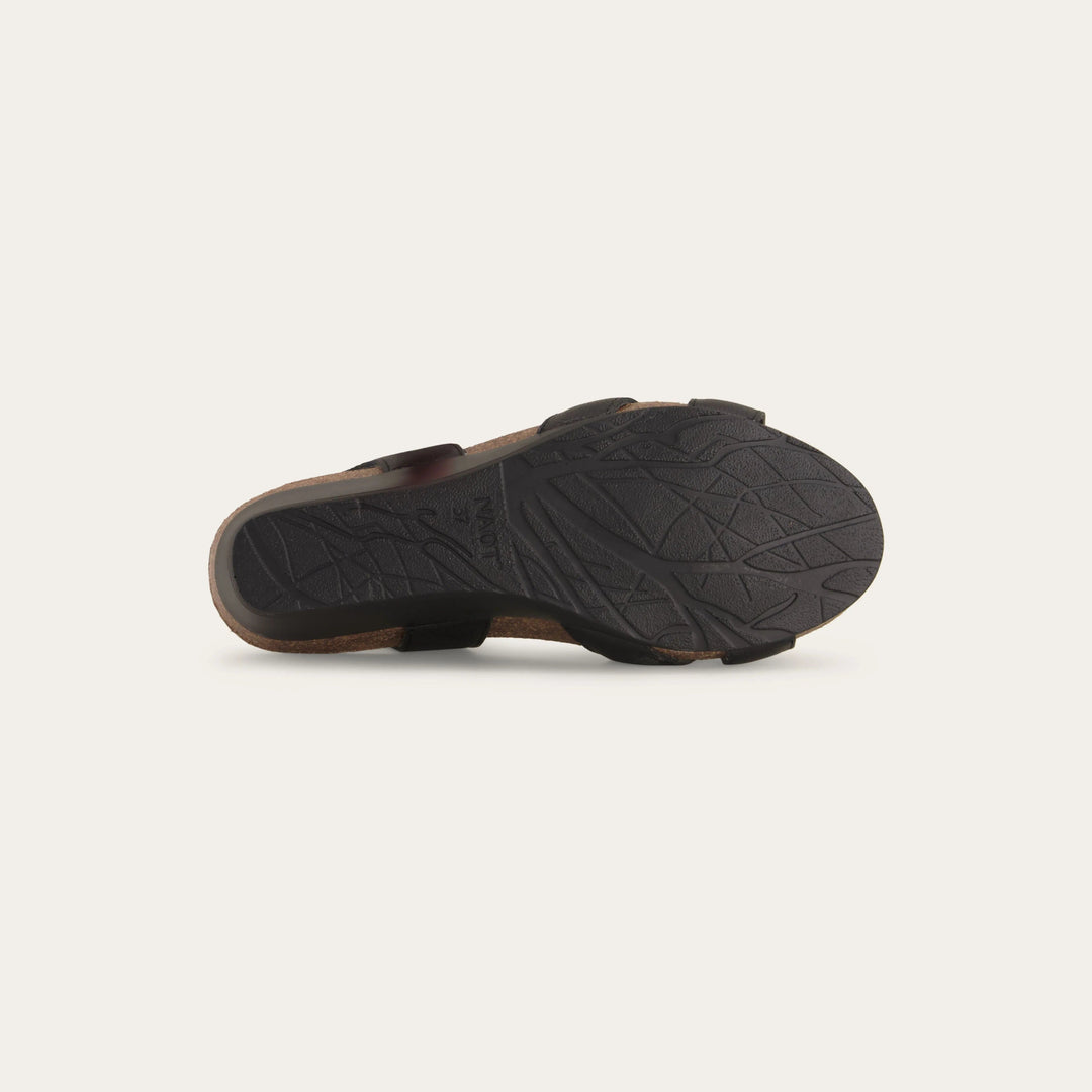 Naot Throne women&