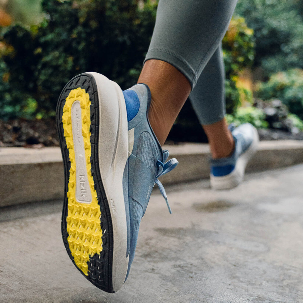 Kizik Free Run Women's Slip-On Sneaker - Soft Chambray/Ultramarine – view 2 of 5